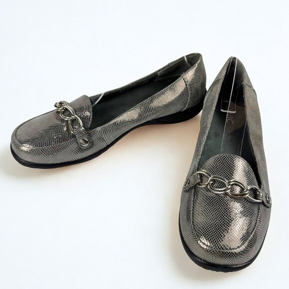 Vionic Alda Slip-On Loafers – Metallic Silver Flats – Women’s Comfort Shoes - Picture 1 of 15